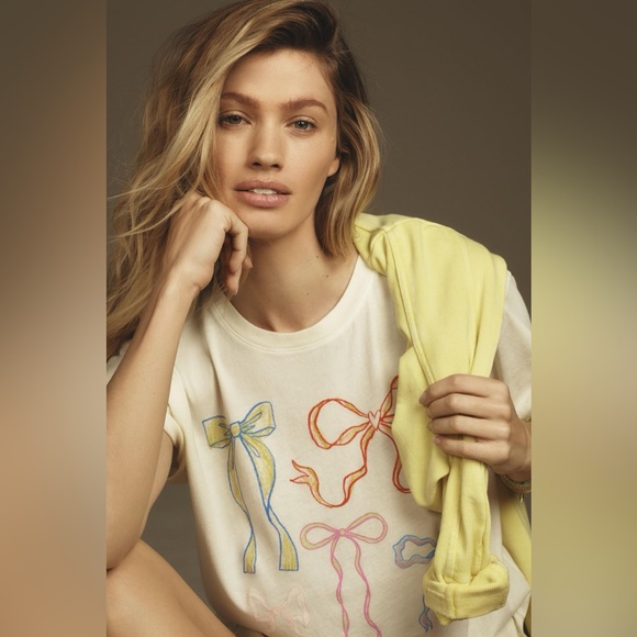 🎀 Anthropologie Letluv Messy Bow tour graphic tee XS - Picture 1 of 6